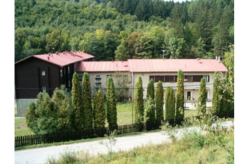 Slovacia Hotel Belušské Slatiny, Exteriorul